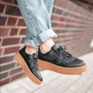 nike air force 1 sage low lx biege gum